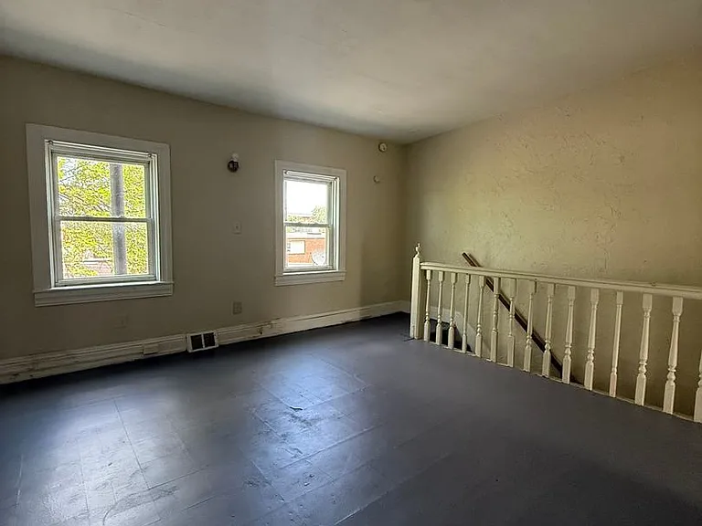 607 Chestnut St — Photo 13