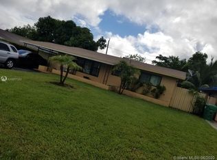 2813 Alcazar Dr, Miramar, FL 33023