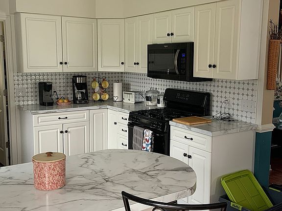 3rd image of 5509 Sagefield Dr