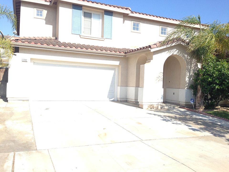 Amazing home with optional 5Th Bdrm