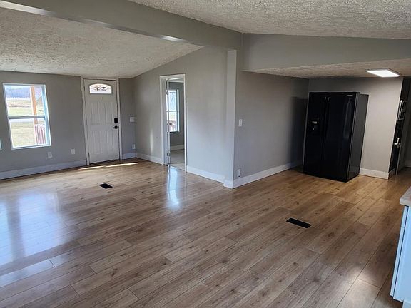 2nd image of 15768 Bodman Rd