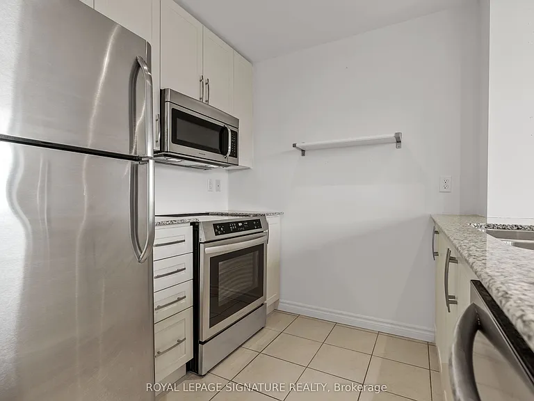 427 Aberdeen Ave #102 — Photo 14