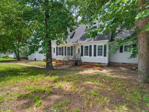 112 W Rexford Dr, Newport News, VA 23608