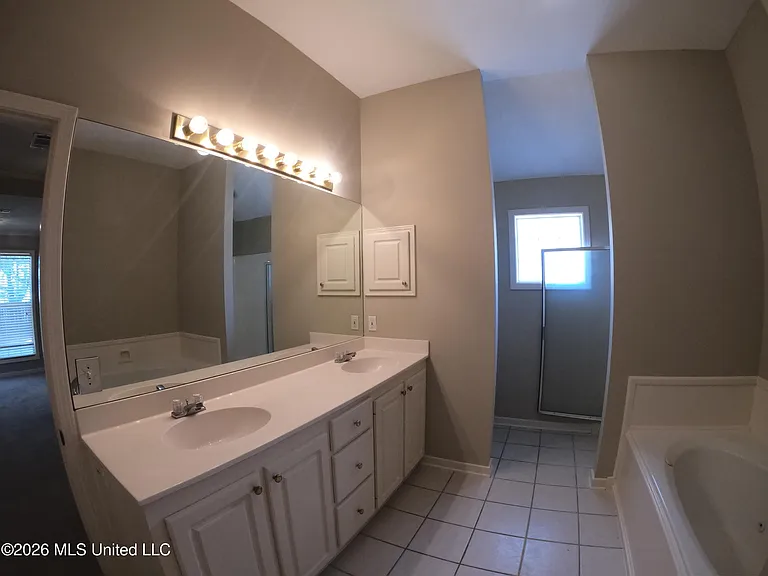 124 Hunters Row — Photo 29