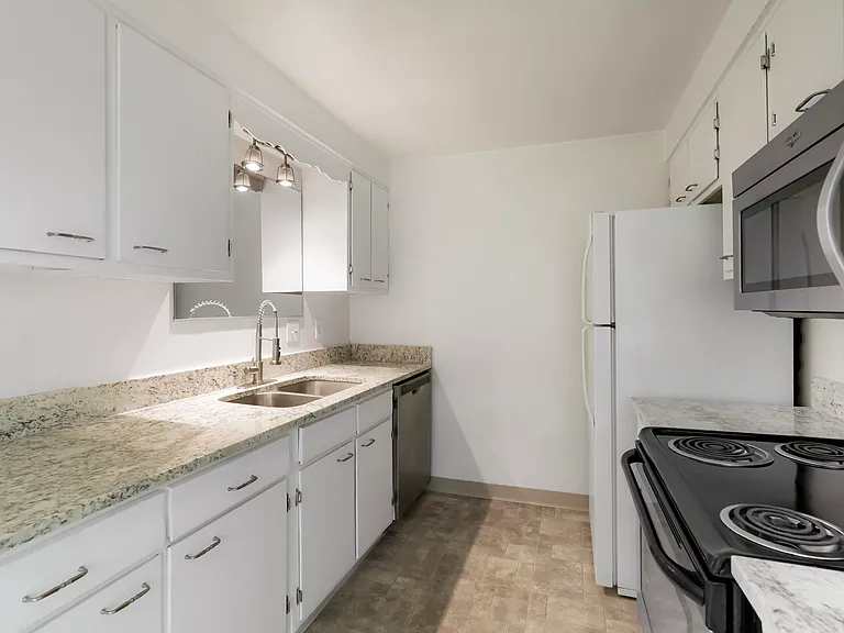 5720 S Pennsylvania St #5716 — Photo 8
