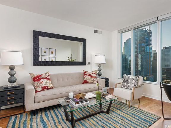 3rd image of 338 Spear St Unit 29A