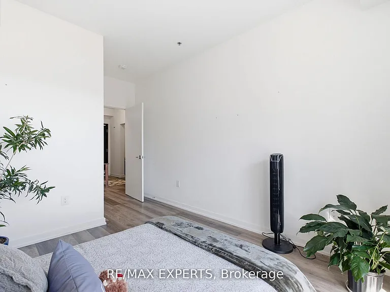 430 Essa Rd #325 — Photo 18