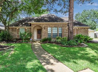 8223 Sean Park Ct, Houston, TX 77095