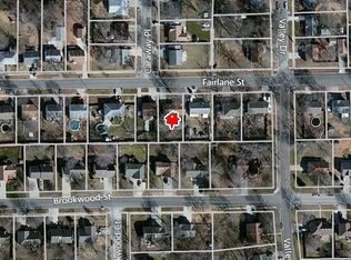 325 Fairlane St, Lansing, KS 66043