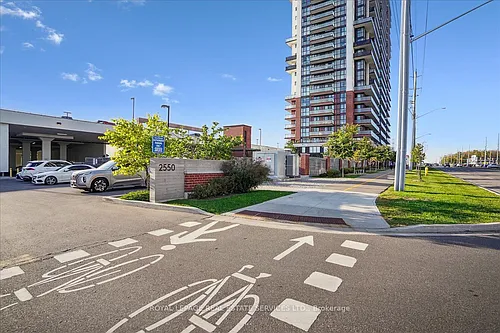 2550 Simcoe St N Photo 1