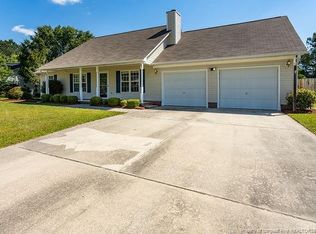49 Rock Harbor Ln, Spring Lake, NC 28390