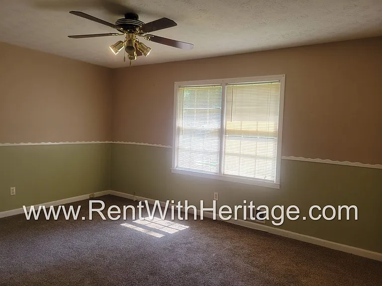 4204 Rocky Face Dr — Photo 32