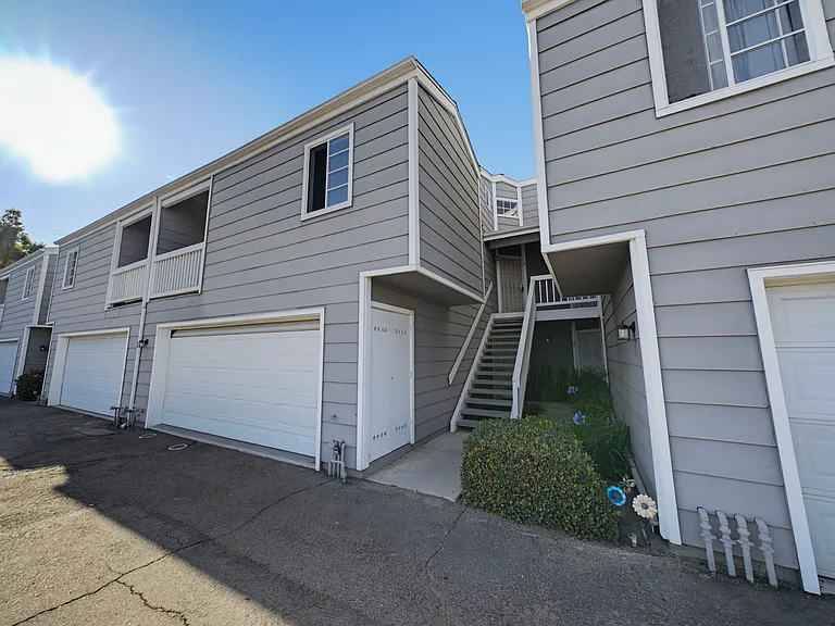 21421 Juan Ave #6 — Photo 2