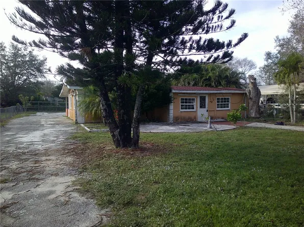 146 S Cypress St, Fellsmere, FL 32948