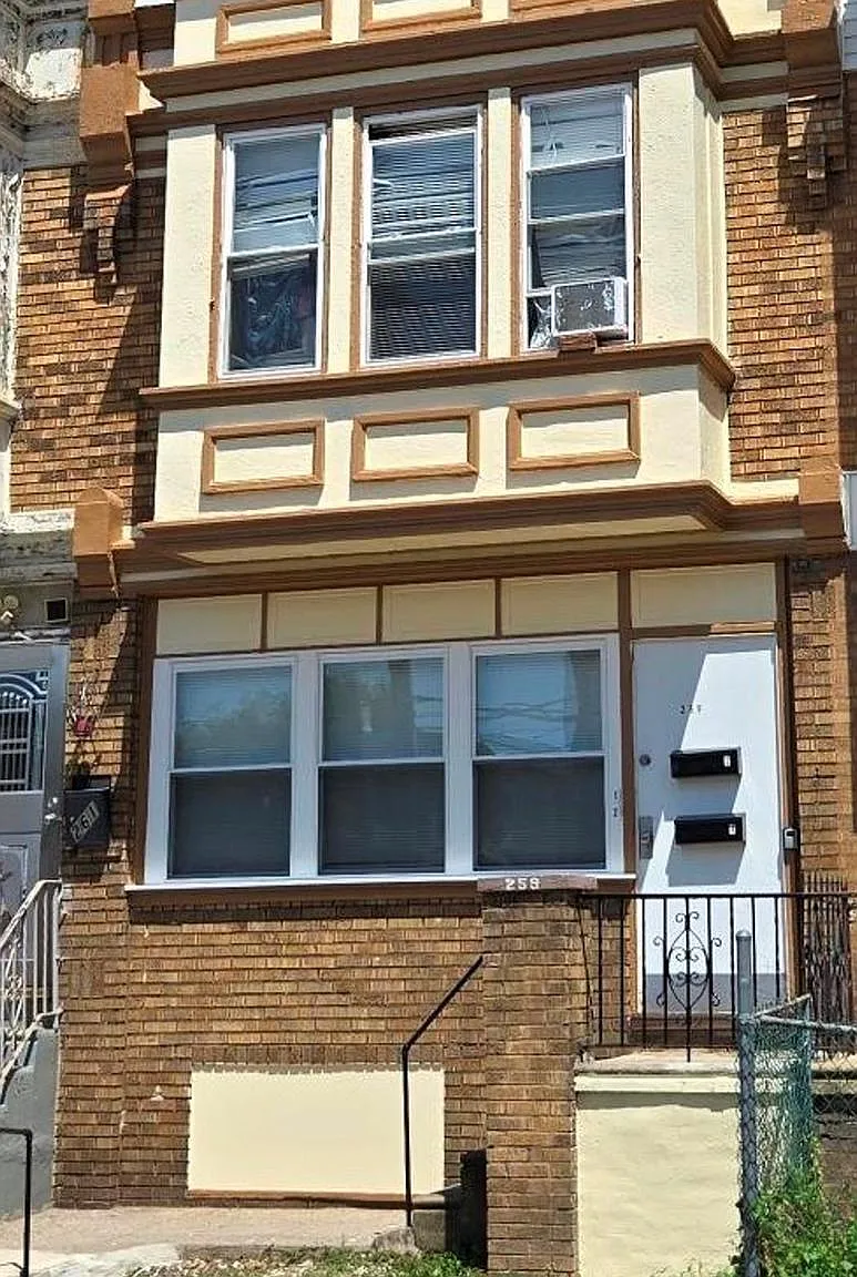 1 bed, 1362 sqft, $1,050 — Photo 2