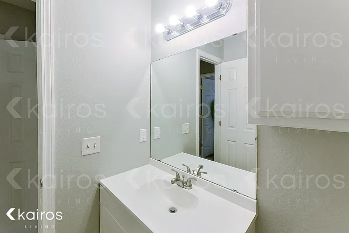 3807 S Williams St — Photo 9