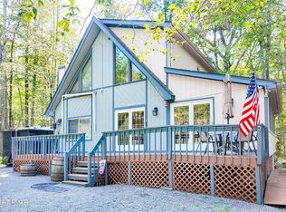 255 Mountain View Dr, Pocono Lake, PA 18347