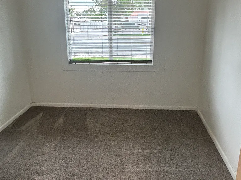 915 35th Avenue Ct #915 — Photo 6