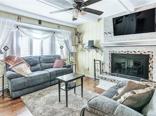 166 Nautilus Rd, Bridgeport, CT 06606