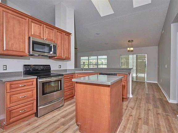 5th image of 5303 Windbrush Dr