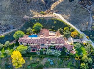 25736 Oak Meadow Dr, Santa Clarita, CA 91381