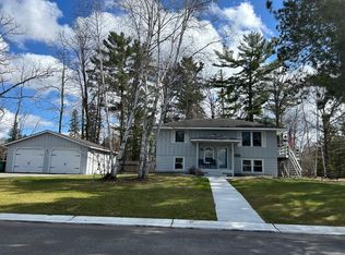 820 SW 1st St, Grand Rapids, MN 55744