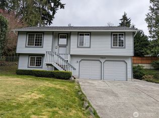 7537 NE Beachwood Avenue, Poulsbo, WA