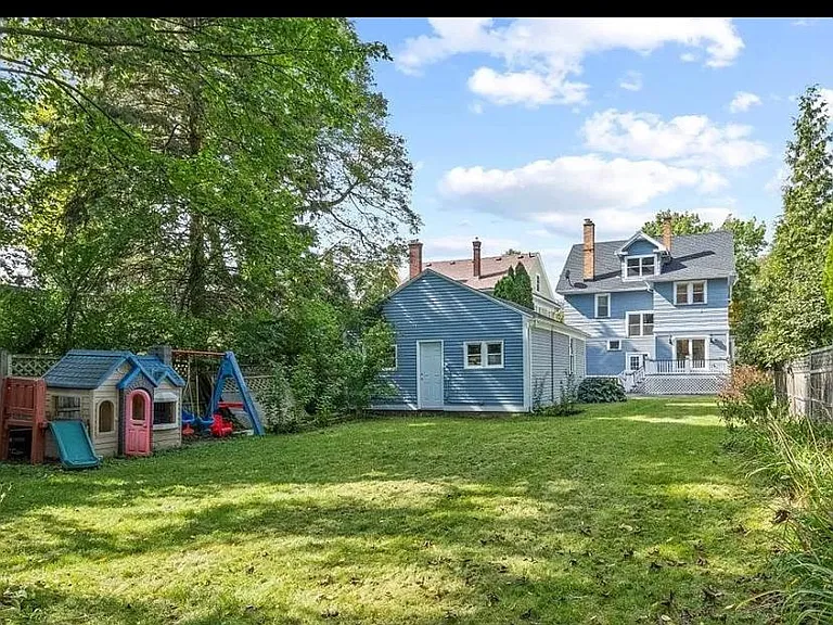 320 Berkeley St — Photo 64