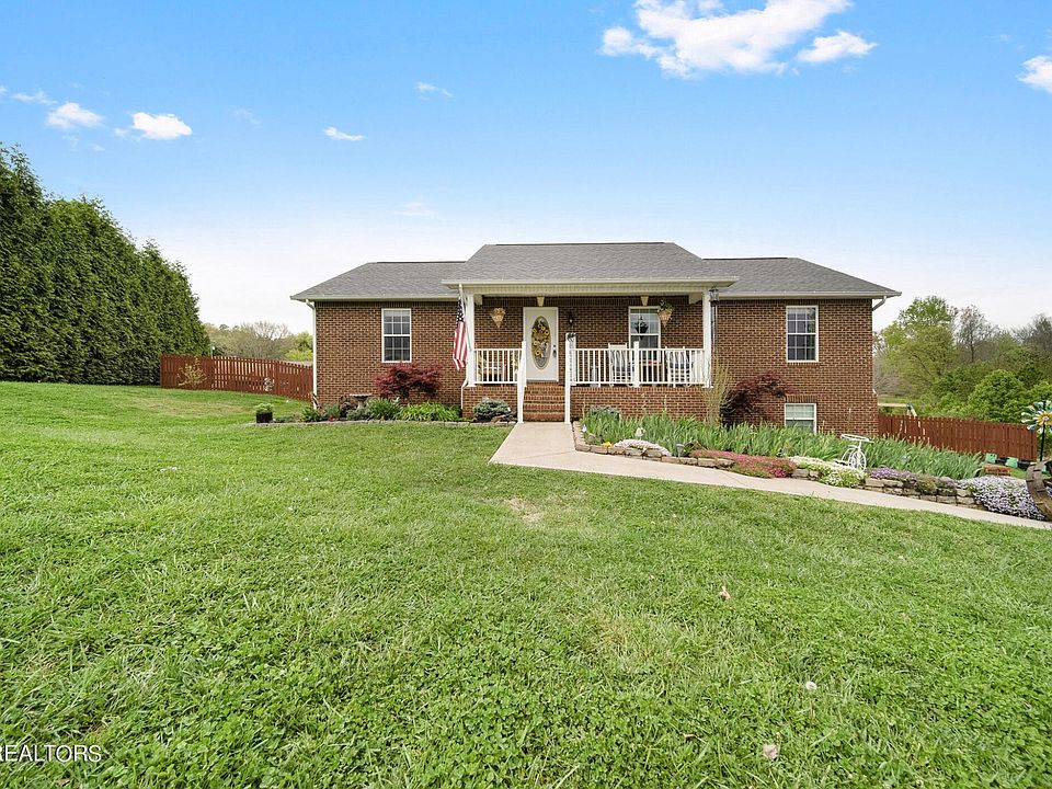 1st image of 575 Hills Gate Cir
