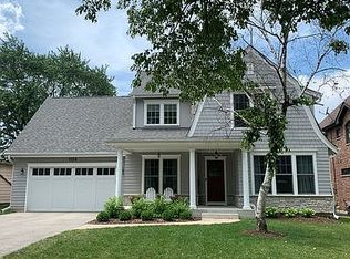 1334 N Chicago Ave, Arlington Heights, IL 60004