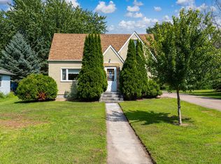 503 Elm St N, Belle Plaine, MN 56011