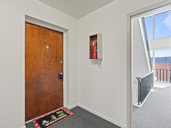 2nd image of 900 College Park Dr APT 6