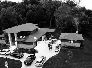1530 Nelson Dr, Chesterton, IN