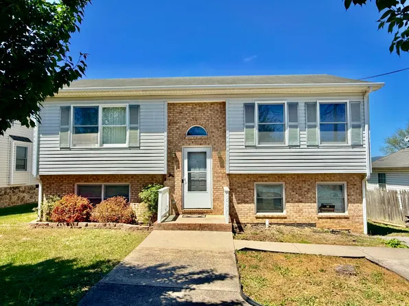 2602 Radford Rd NE, Roanoke, VA 24012