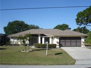 7 Fairway Rd, Rotonda West, FL 33947