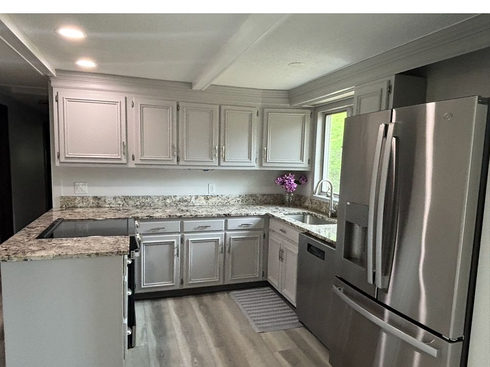 1st image of 23 Wood End Rd #23