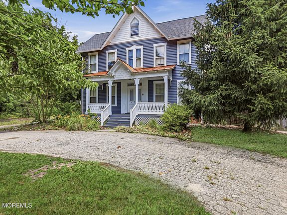 3rd image of 245 Whitesville Road