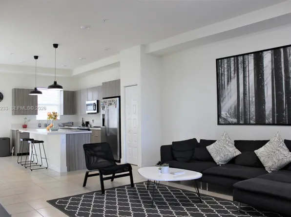 10455 NW 82nd St Unit 33, Doral, FL 33178