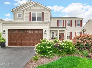 2715 Stonebridge Dr, Plainfield, IL 60586