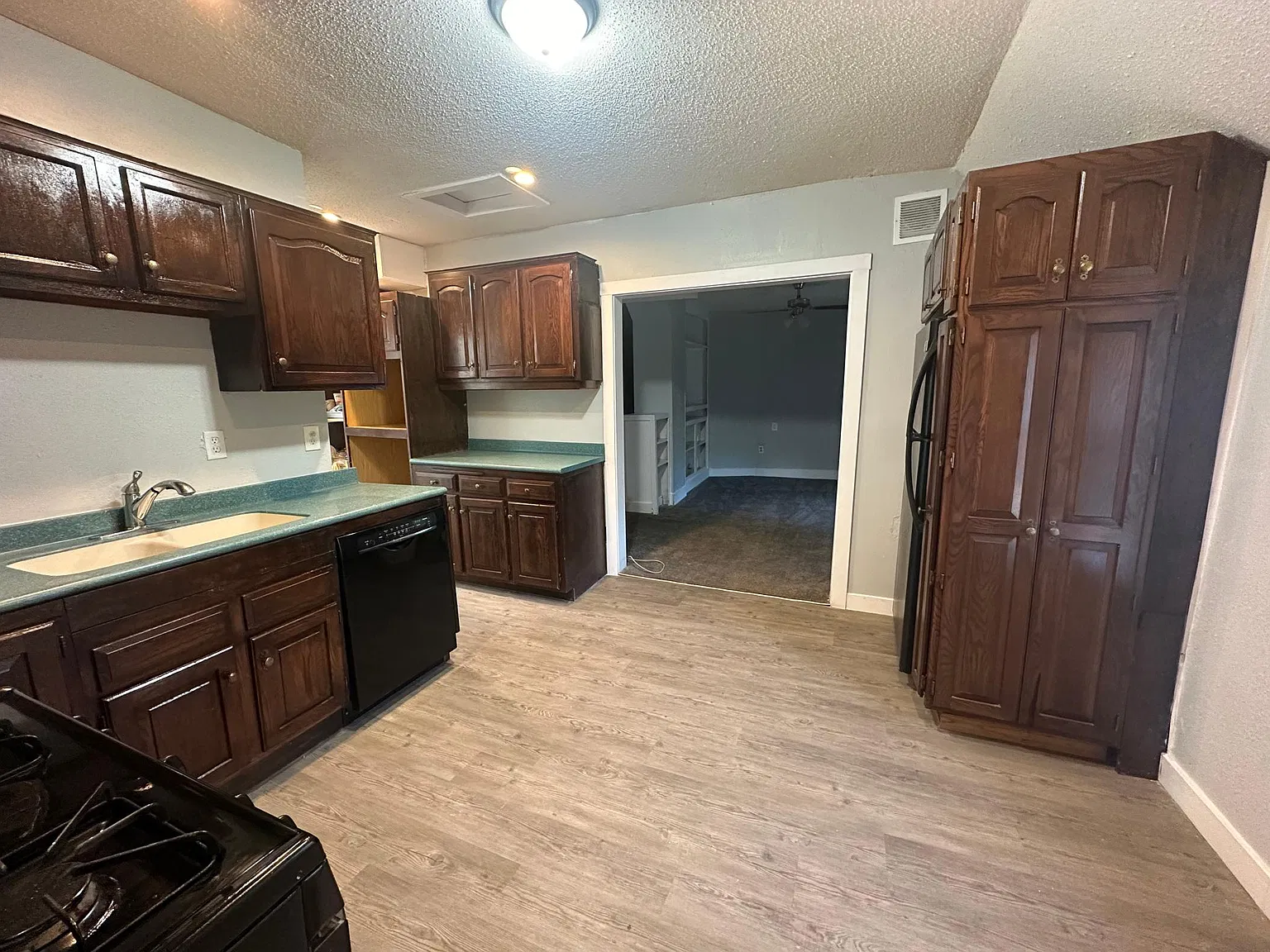 6239 Concord Blvd — Photo 2