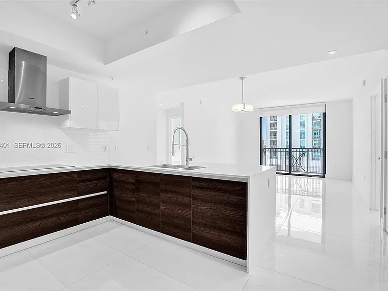 301 Altara Ave #536 — Photo 5