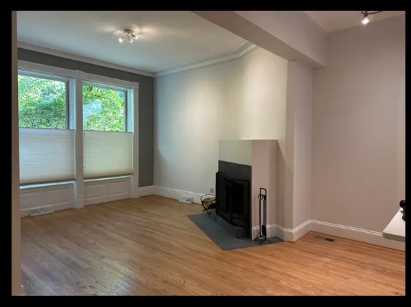 208 W Willow St #1, Chicago, IL 60614