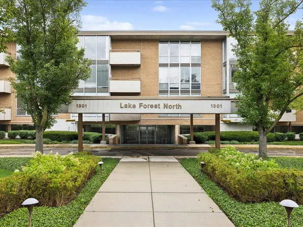 1301 N Western Ave Unit 335, Lake Forest, IL 60045