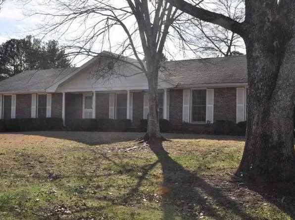 1145 Lanford Dr, Lilburn, GA 30047