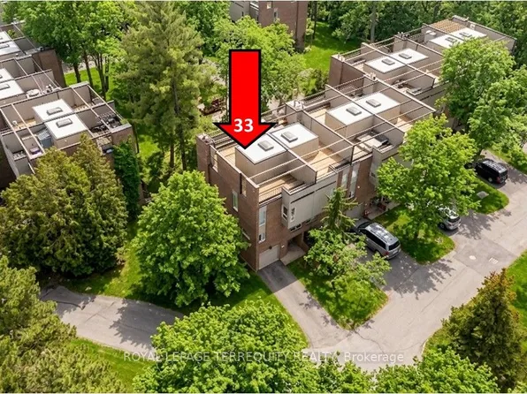 1250 Marlborough Ct #33, Oakville, ON L6H 2W7