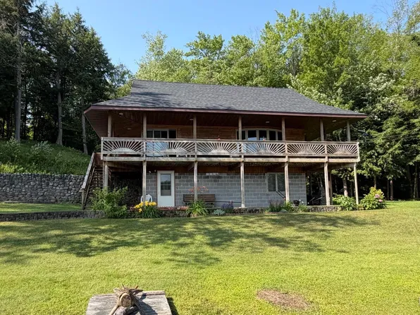 E9580 N Town Line Lake Rd, Wetmore, MI 49895