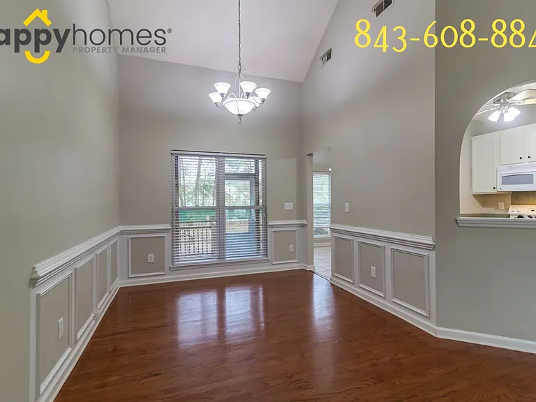 7896 Sabalridge Dr — Photo 12
