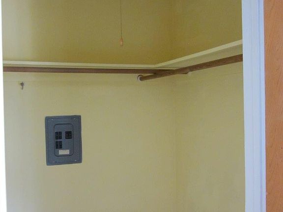 3rd image of 1206 Bayswater Ave APT 5