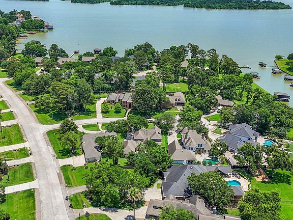 2nd image of 7810 Magnolia Cove Ct