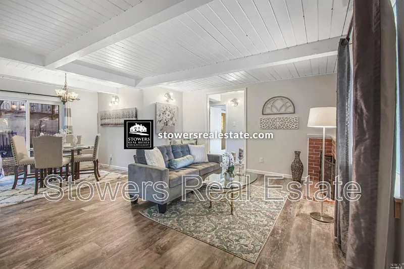 3 bed, 2.0 bath, 1068 sqft, $3,495 — Photo 3